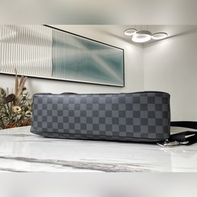 LV Артикул： N50051 Брифинг-бокс двумя плечевыми ремнями Простор