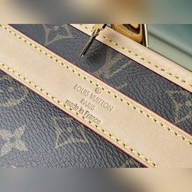 LV Артикул： M42024 Сумка Эта сумка для собак из ткани Monogram с