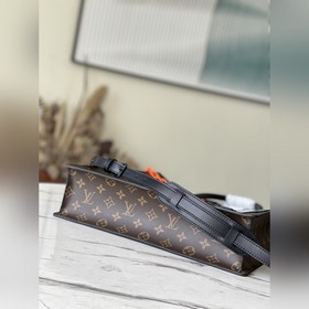 LV Артикул： M45667 Сумка через плечо Тонкая форма, созданная из 