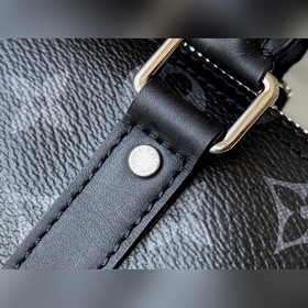LV Модель： M45947 Сумка через плечо Сумка из черной кожи с черны