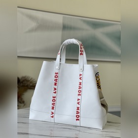 Сумка LV Tote Journey Артикул： M59366 Японский дизайнер Nigo пр