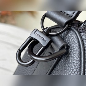 LV Модель： M80950 Сумка через плечо Эта сумка воплощает классиче