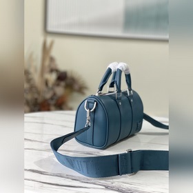 LV Модель： M81003 Сумка через плечо Эта сумка воплощает классиче