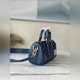 LV Артикул： M90689 Синяя сумка через плечо 2021-22 Осень-Зима К