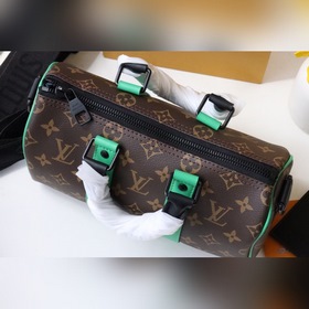 LV Артикул： 46249 Зеленый Серия сумок-подушек K 25 Классическа