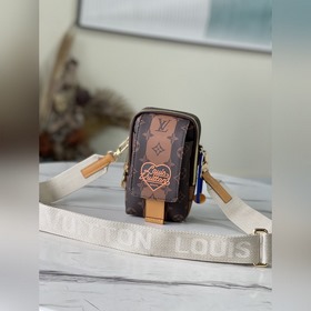 LV Артикул： M81005 Чехол для мобильного телефона Создан японским