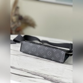 LV Артикул： M81018 Gaston Wearable Wallet Сумка Создан на основе