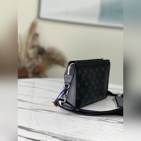 LV Артикул： M81018 Gaston Wearable Wallet Сумка Создан на основе