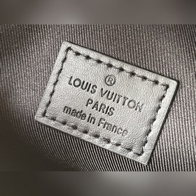 LV Модель： M81522 Черный с цветочным узором Сумка для фотоаппара