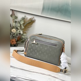 LV Артикул： M43884 Сумка для фотоаппарата Изготовлена из блестя