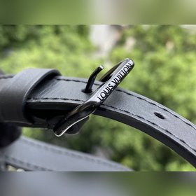LV Артикул： M69404 Черная мини-сумка Christopher Изготовлена из 