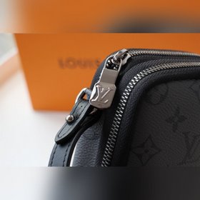 LV Модель M69534 Серия мобильных чехлов DB.PH.WALLET Серебристы