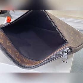 LV Артикул： M44484 Сумка Все необходимое всегда под рукой. Класс