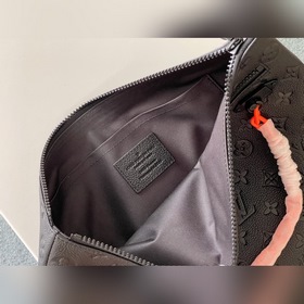 LV Артикул： M67461 Сумка-клатч  Классический дизайн с двумя отд