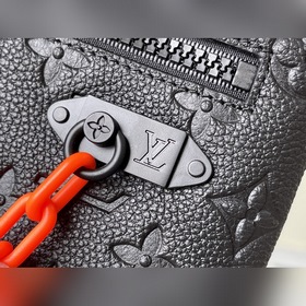 LV Артикул： M67461 Сумка-клатч  Классический дизайн с двумя отд