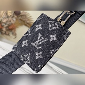 LV Артикул： M81013 Trio клатч Японский дизайнер, вдохновившись 
