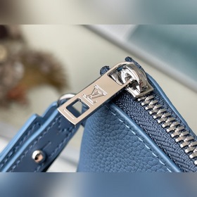 LV Модель： M81029 Синий Новая сумка Сдержанный дизайн подчеркива