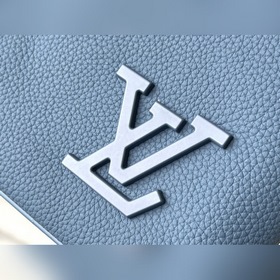 LV Модель： M81029 Синий Новая сумка Сдержанный дизайн подчеркива