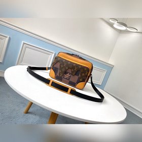 Сумка LV Nil Slim, модель M44757 Эта сумка Nil Slim с отделкой E
