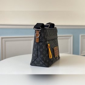 LV Модель M45214, 45216 Besace Zippée Сумка среднего размера Совр