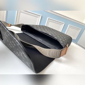 LV Модель M30239 Желтый знак District Ручная сумка среднего разме