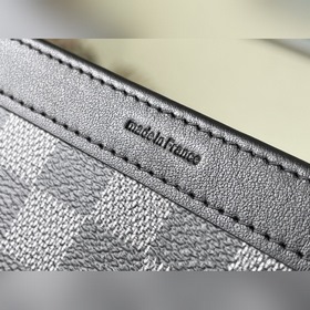 LV Артикул： N64608  Gaston Wearable Wallet Сумка Изготовлена из