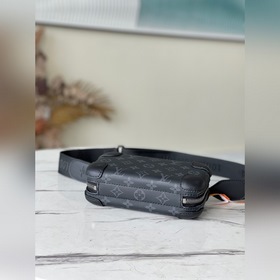 LV Модель： M45579 Сумка Horizon Clutch Изготовлена из ткани Mon