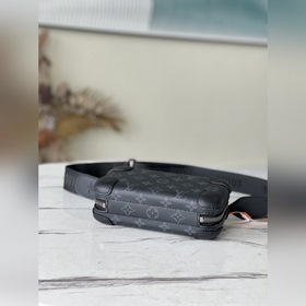 LV Модель： M45579 Новая сумка Horizon Clutch Изготовлена из ткан