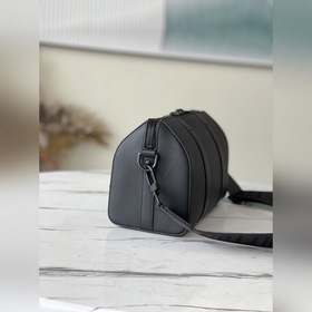 LV Модель： M57082 Сумка City Keepall, черная Арт-директор мужско