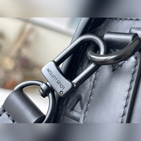 LV Артикул： M58711 AMBASSADEUR Маленькая сумка Создана основе к