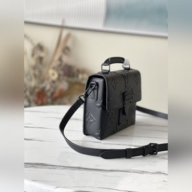 LV Артикул： M58711 AMBASSADEUR Маленькая сумка Создана основе к
