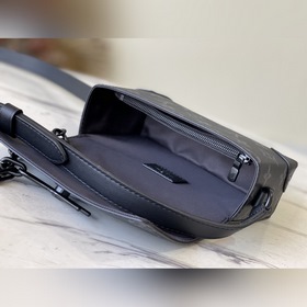 LV Модель： M81783 Черная кожаная сумка через плечо Классические 