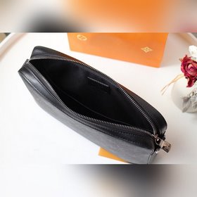 LV Модель M69443 Сумка TRIO POCHETTE Сумка Trio Pochette изготовл