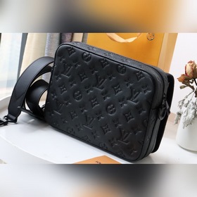 LV 【Сумка STEAMER Mailman】 Артикул： M57307 Черный с тиснением Э