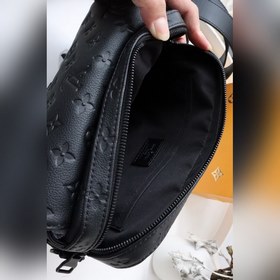 LV 【Сумка STEAMER Mailman】 Артикул： M57307 Черный с тиснением Э