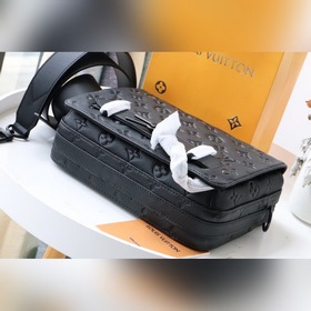 LV 【Сумка STEAMER Mailman】 Артикул： M57307 Черный с тиснением Э
