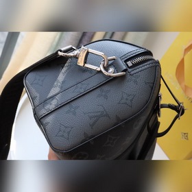 LV Артикул： M45936 Черный цветок Серия сумок-подушек Speedy Кл
