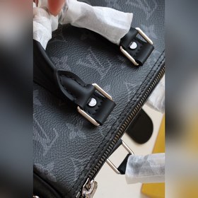 LV Модель： M45947 Черный с цветочным узором Серия сумок Speedy 