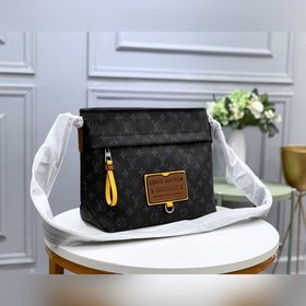 LV Модель M45214, 45216, Besace Zippée, сумка среднего размера Со
