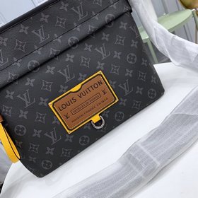 LV Модель M45214, 45216, Besace Zippée, сумка среднего размера Со