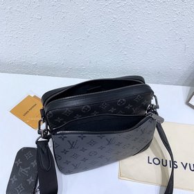 LV Модель M69443 Мужской комплект из трех предметов： сумка через