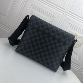 LV Модель： N40418 Черный Компактная изящная сумка District средн