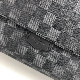 LV Модель： N40418 Черный Компактная изящная сумка District средн