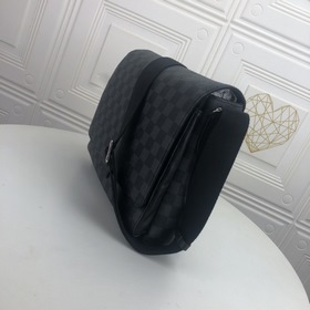 LV Модель： N40418 Черный Компактная изящная сумка District средн