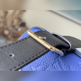 LV Модель： M21106 Косметичка Изготовлена из тисненной кожи, укра