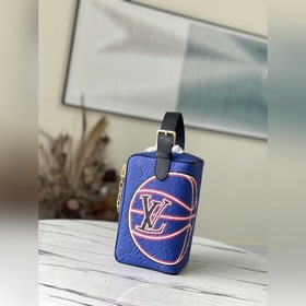 LV Модель： M21106 Косметичка Изготовлена из тисненной кожи, укра