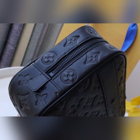LV Большая сумка для туалетных принадлежностей Модель： M68589 ко
