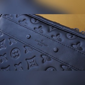LV Большая сумка для туалетных принадлежностей Модель： M68589 ко