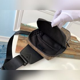 LV Avenue сумка через плечо, модель M41718 Эта сумка через плечо