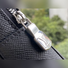 LV Модель： M30741 Новая серия Taigarama представляет новую модел